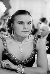 Joan Gardner image