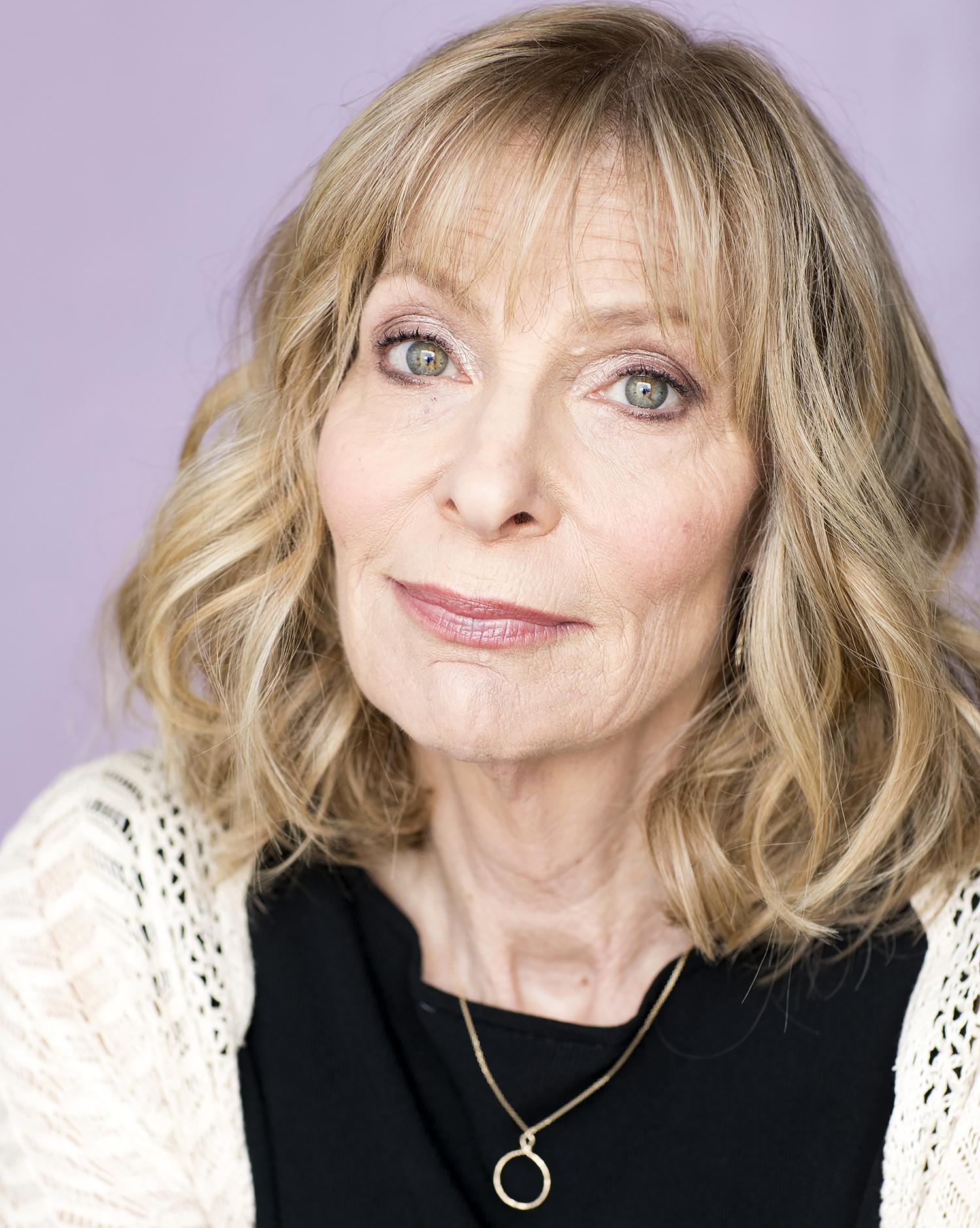 Laura Gardner image