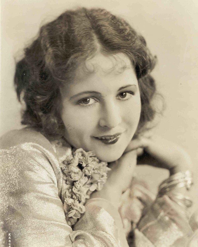 Pauline Garon image