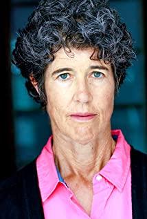 Carrie Gibson image