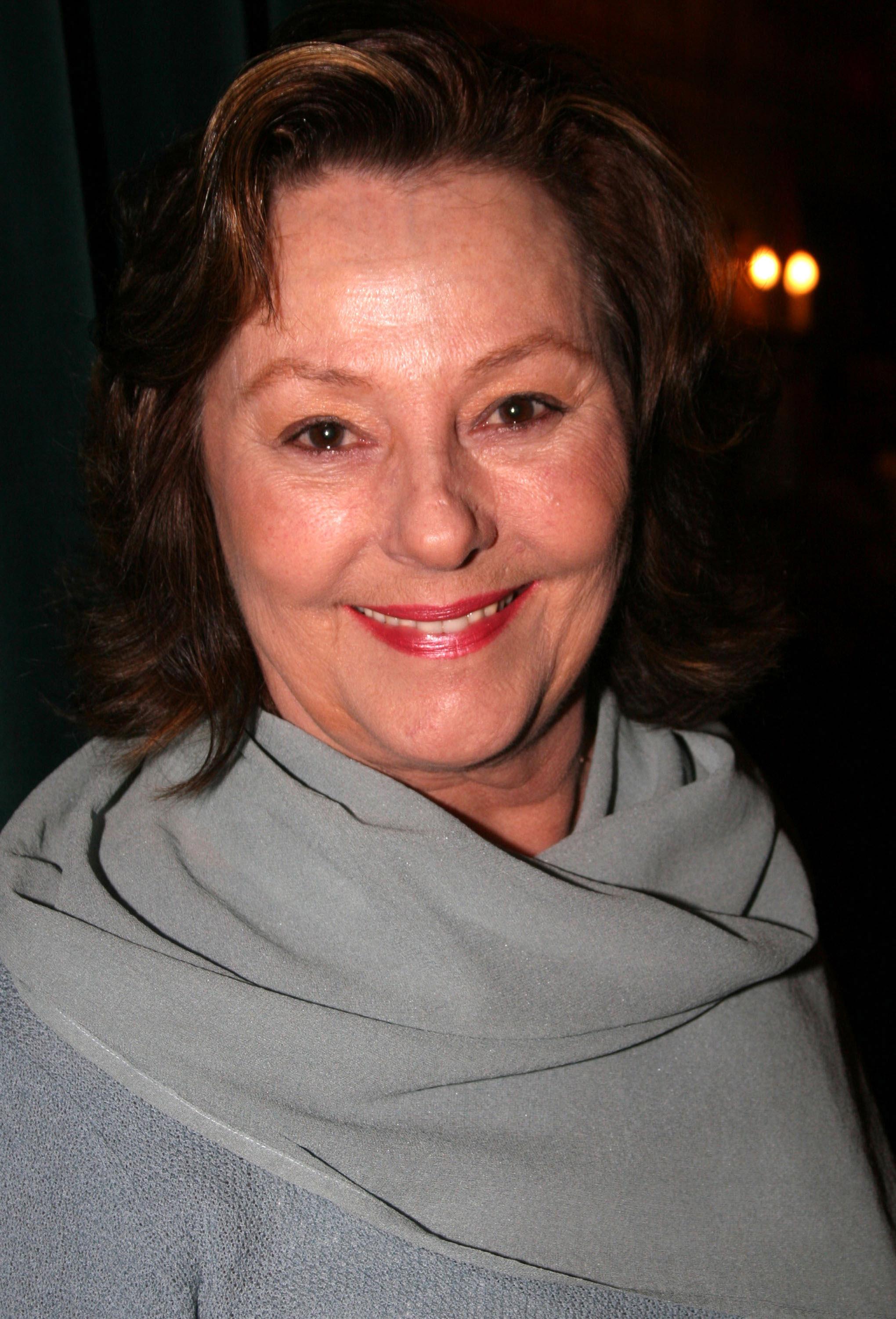 Carlin Glynn image