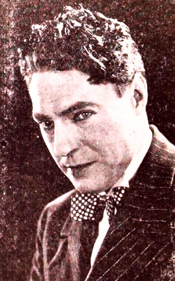 Bruce Gordon image