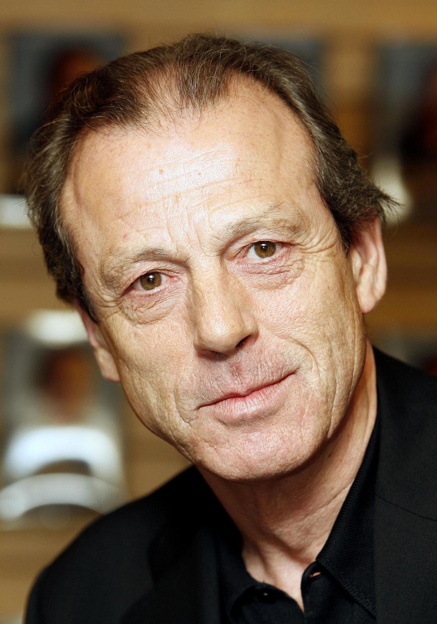 Leslie Grantham image