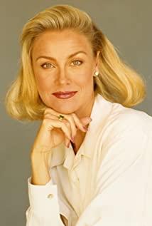 Simone Griffeth image