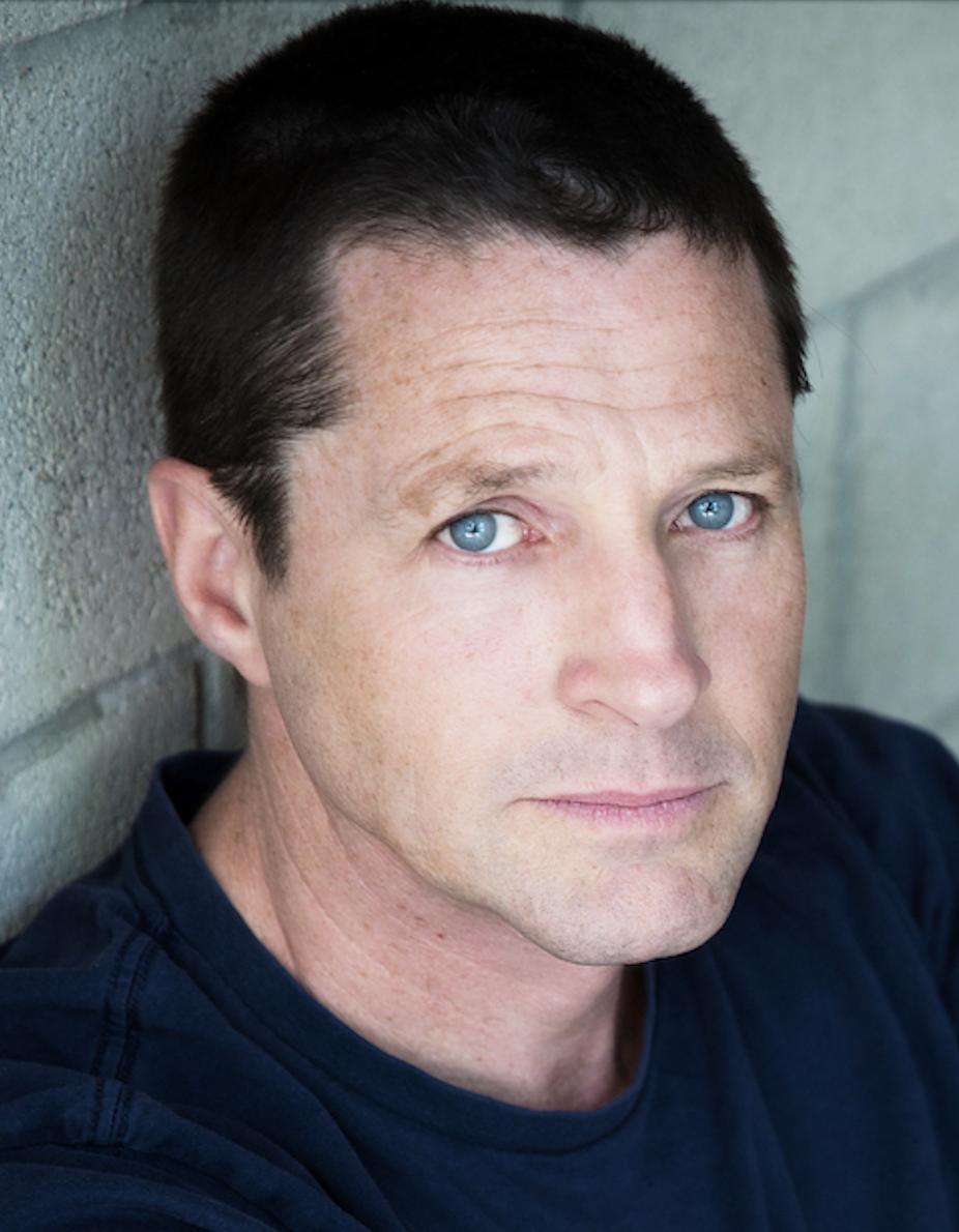 Tim Guinee image