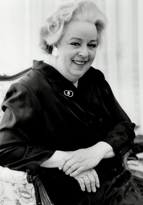 Barbara Hamilton image