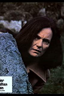 Dilys Hamlett image