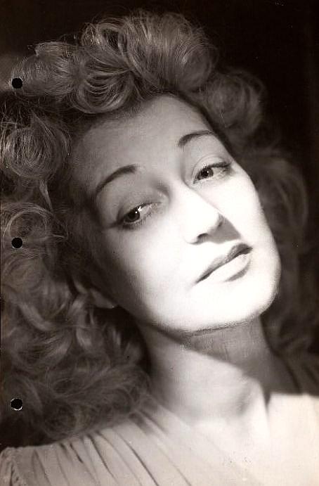 Kay Hammond image