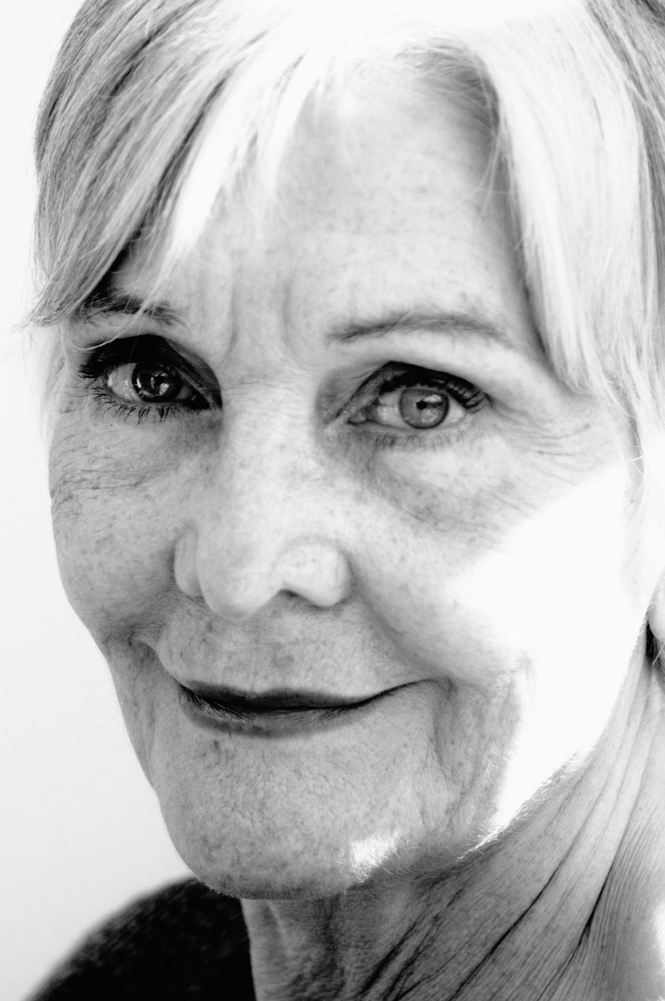 Sheila Hancock image