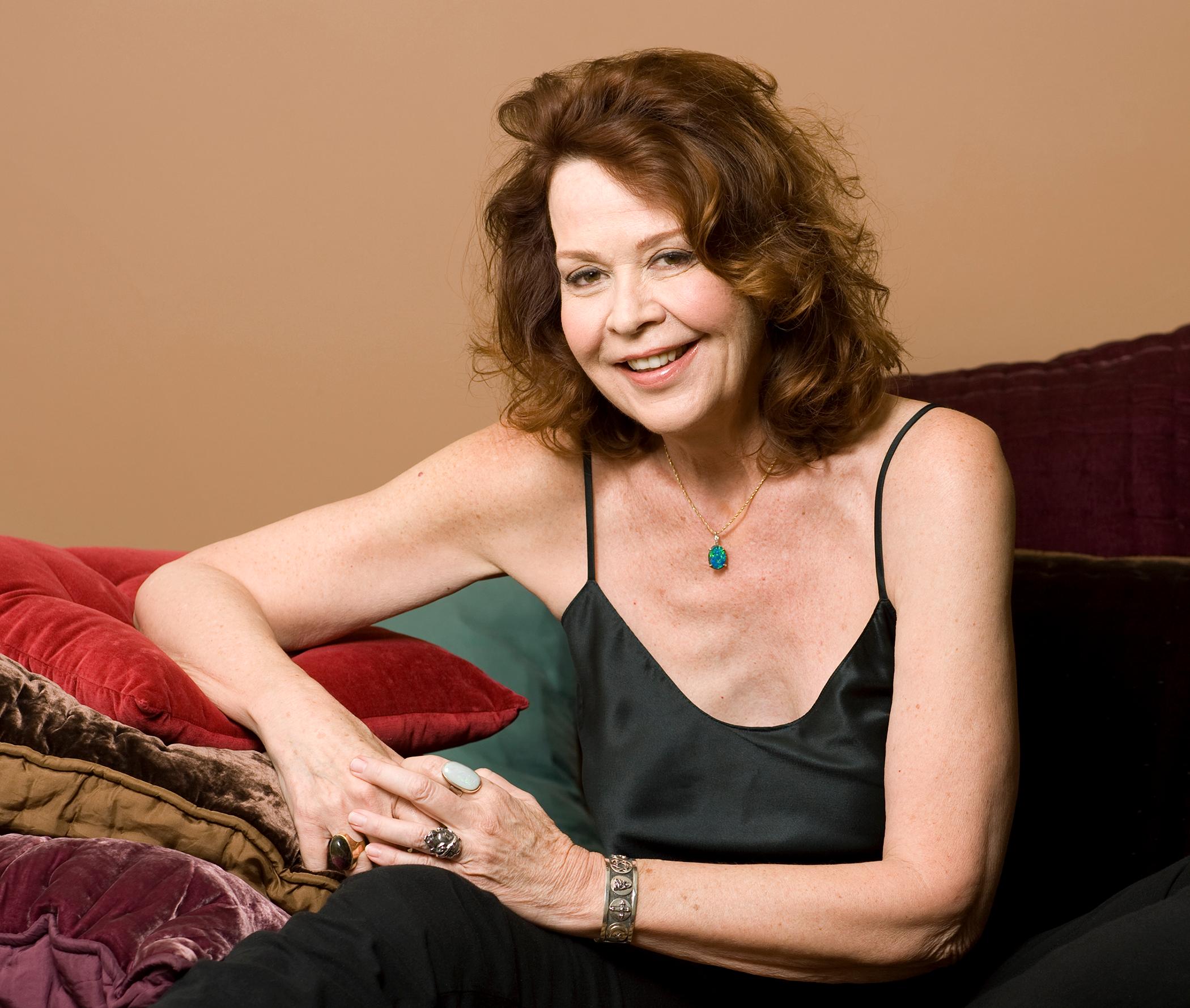 Samantha Harper image