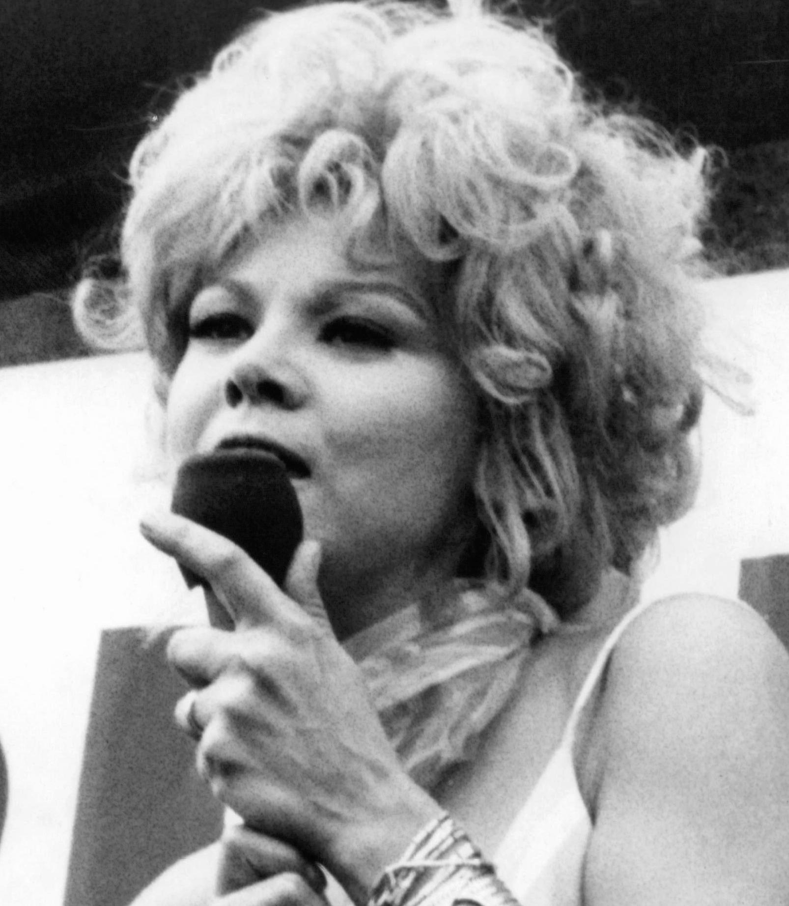 Barbara Harris image