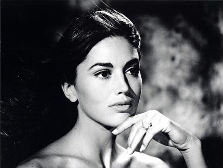 Linda Harrison image