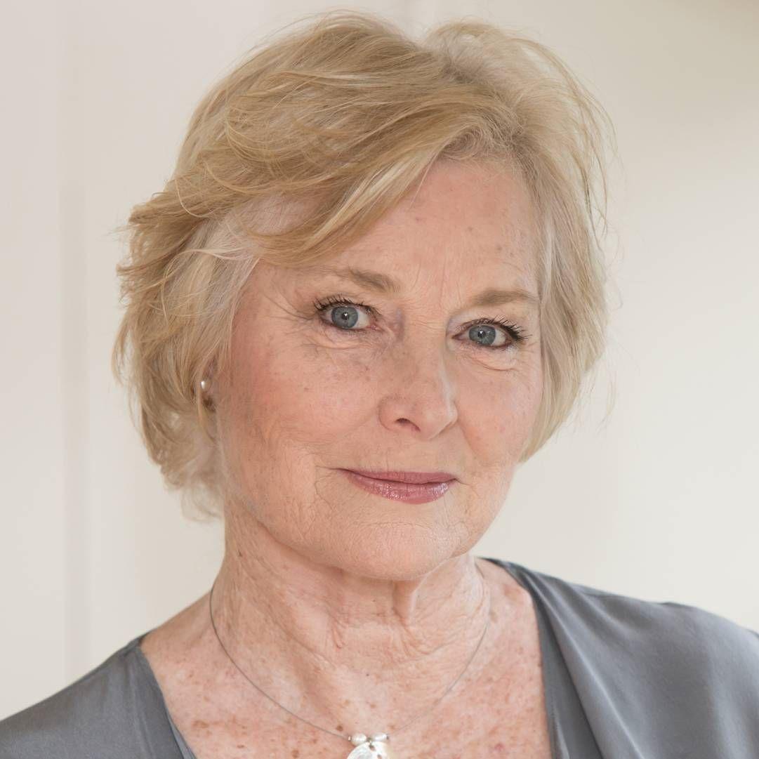 Lisa Harrow image