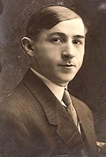 Lew Hearn image