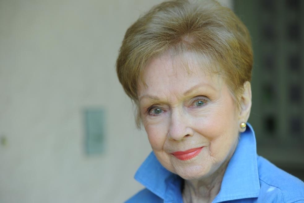 Gloria Henry image