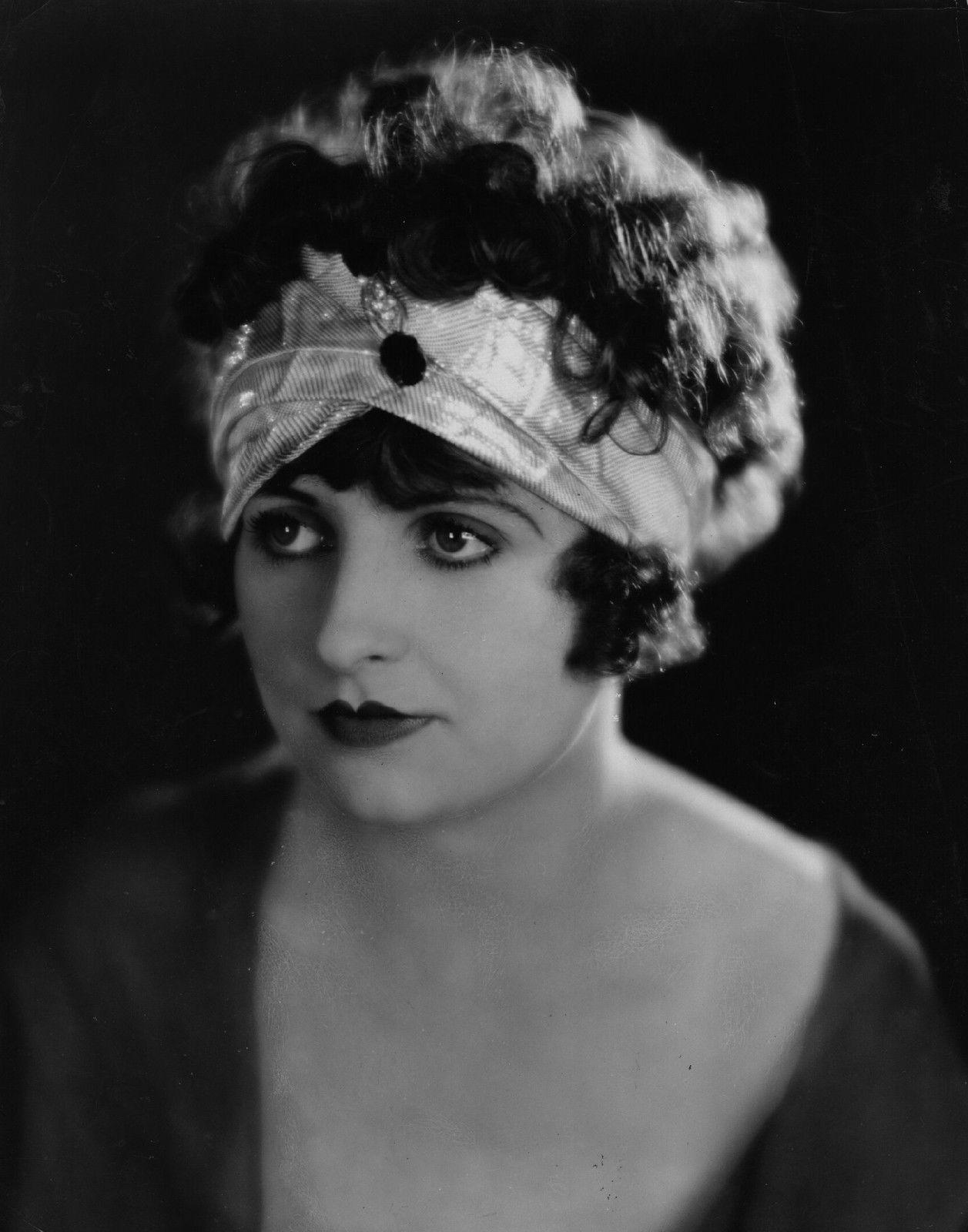 Ruth Hiatt image