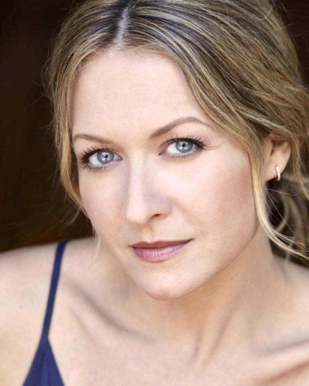 Ali Hillis image