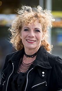 Nina Hoger image