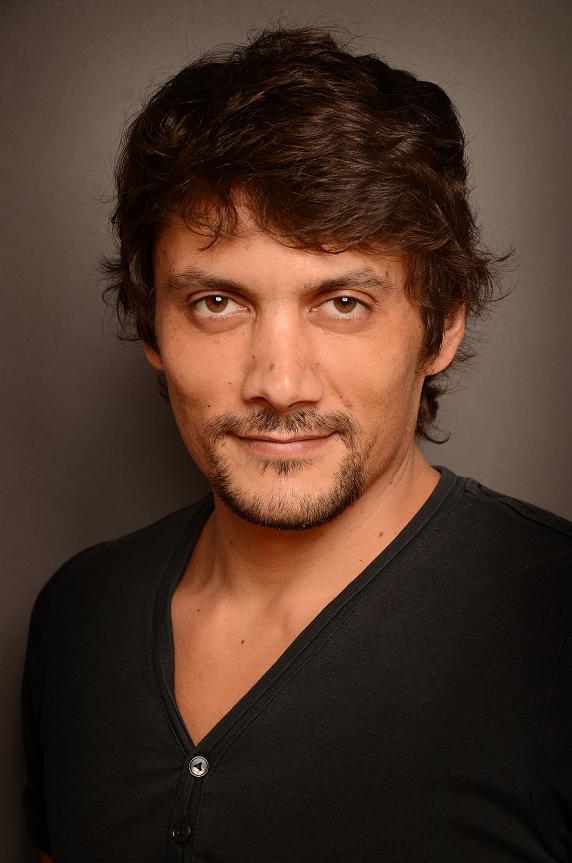Daniel Holguín image