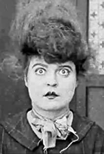 Alice Howell image