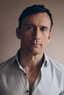 Anthony Howell image