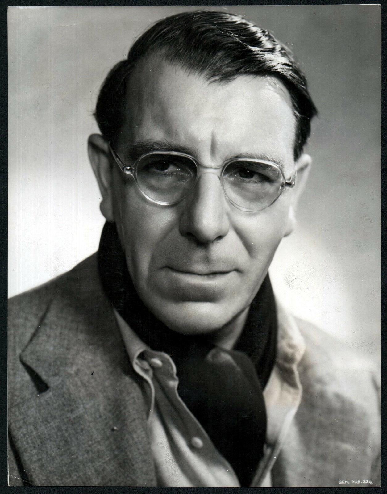 Allan Jeayes image
