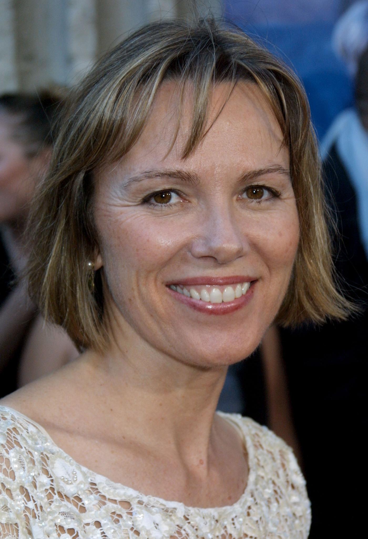 Lucinda Jenney image