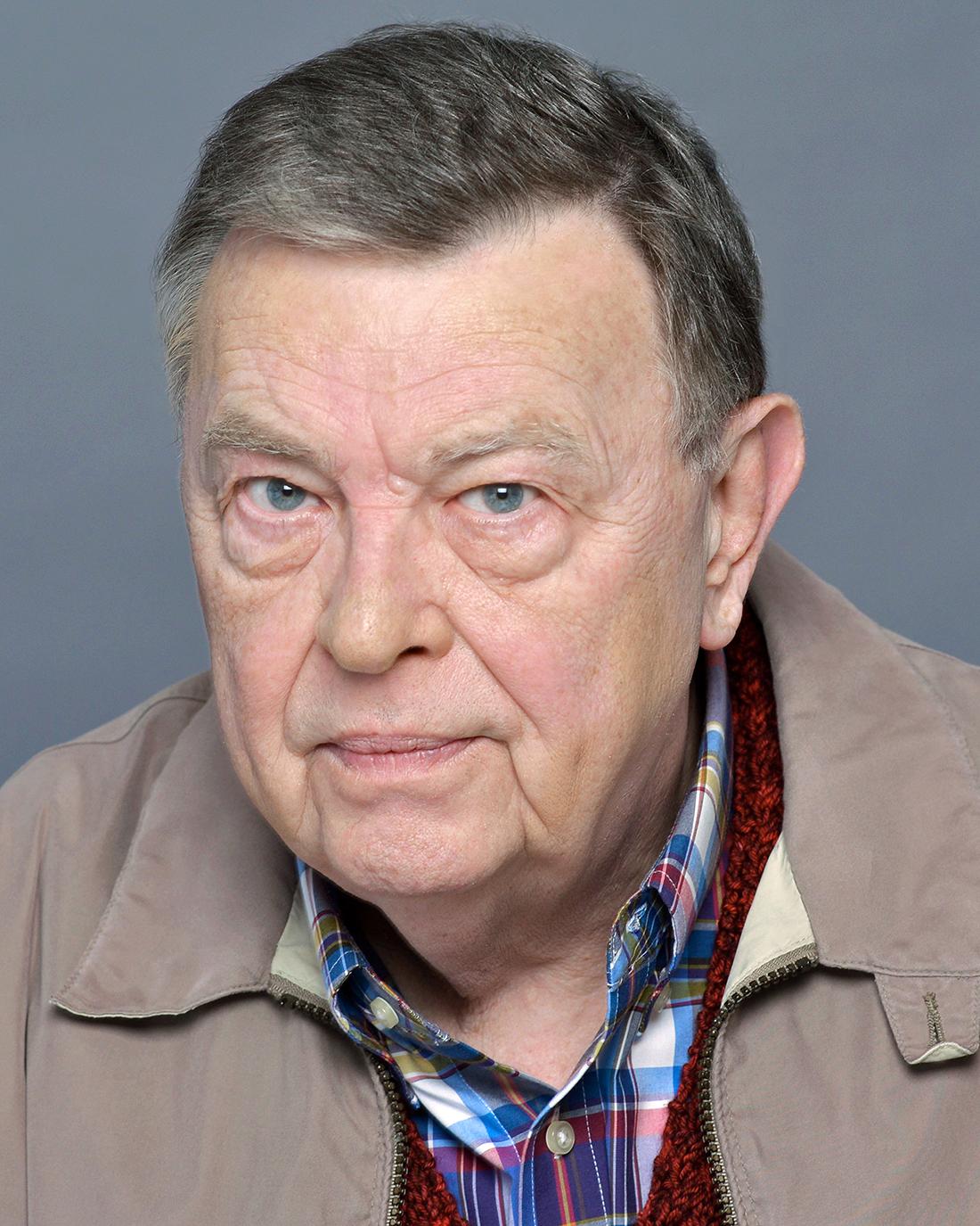 Gene Jones image