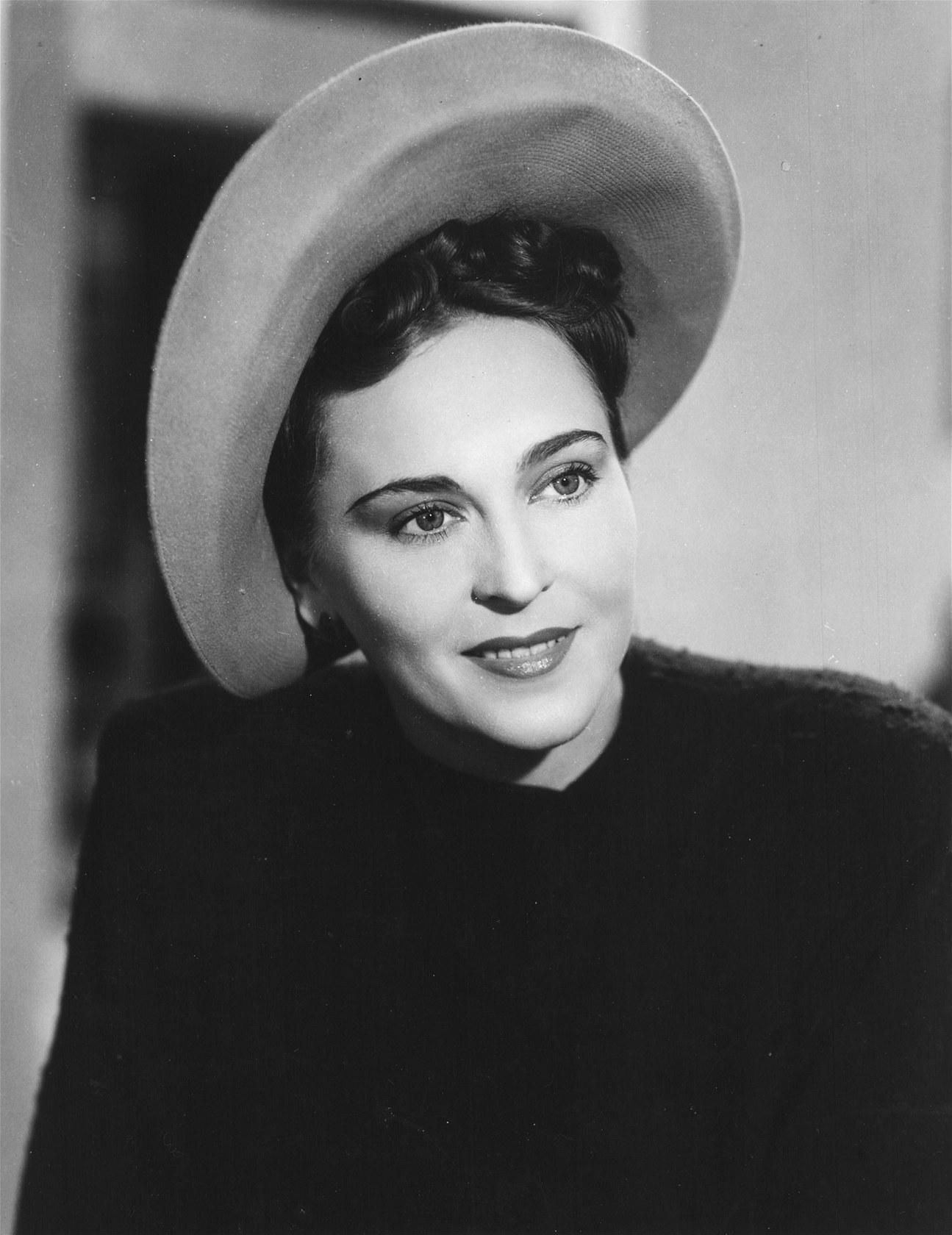 Zita Kabátová image