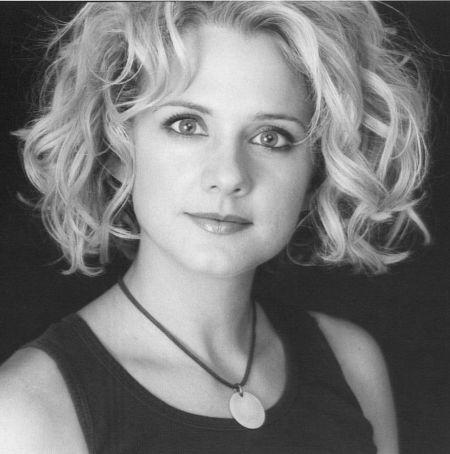 Caroline Keenan image