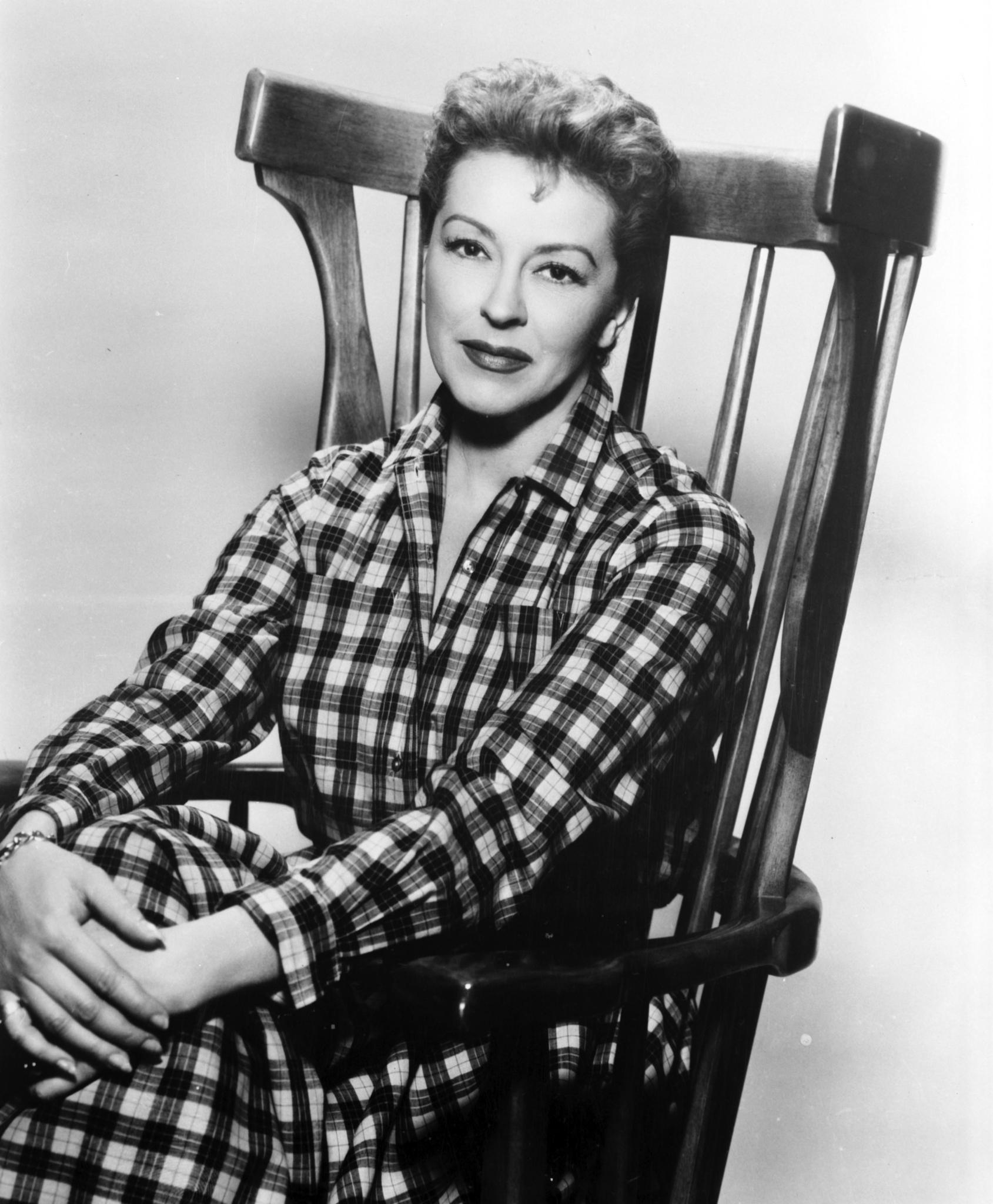 Nancy Kelly image