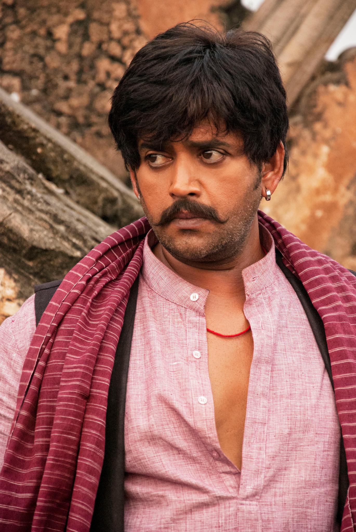 Ravi Kishan image