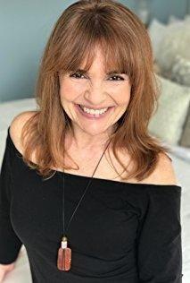 Julie Maddalena image