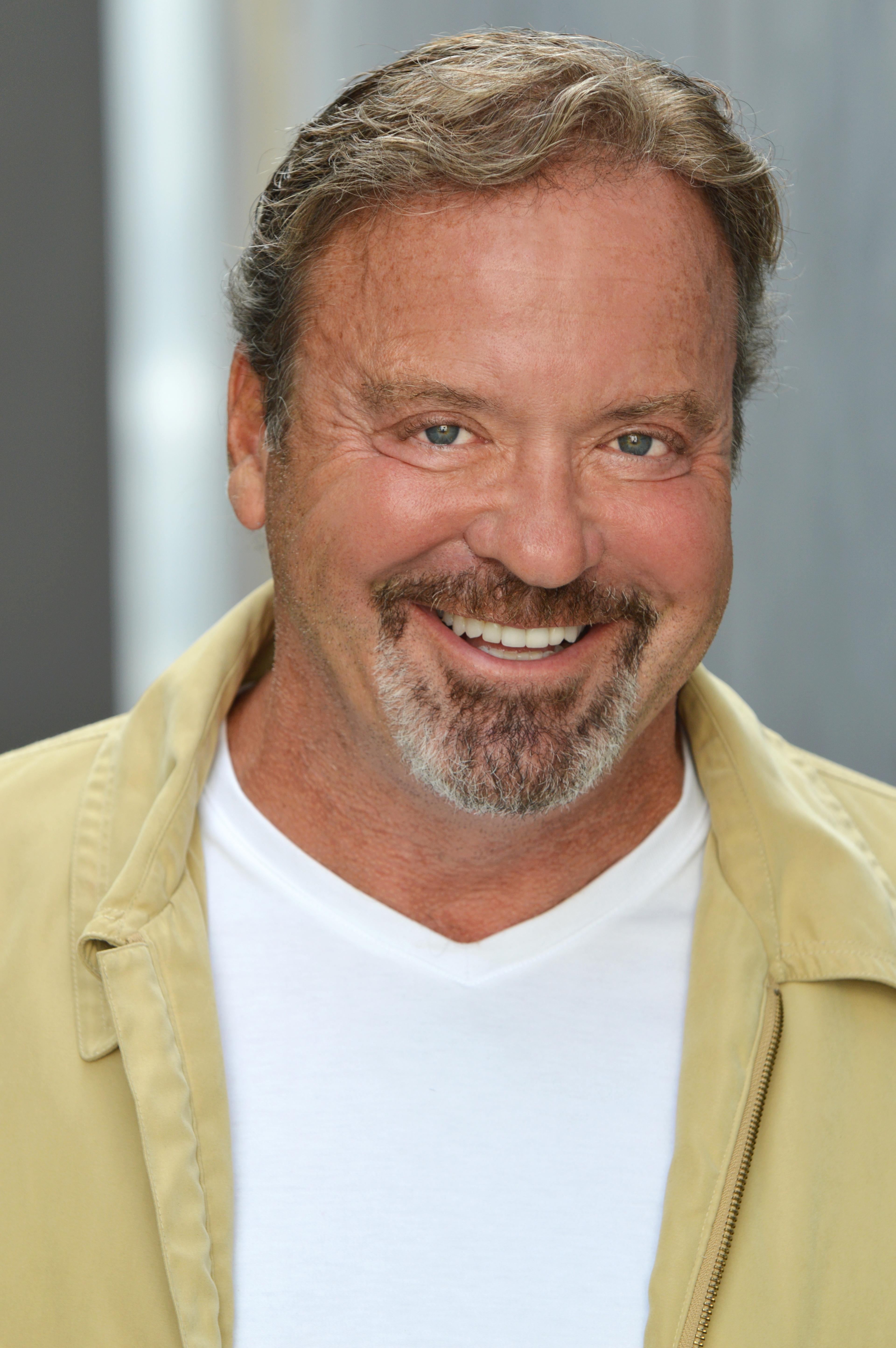 Ron Kologie image