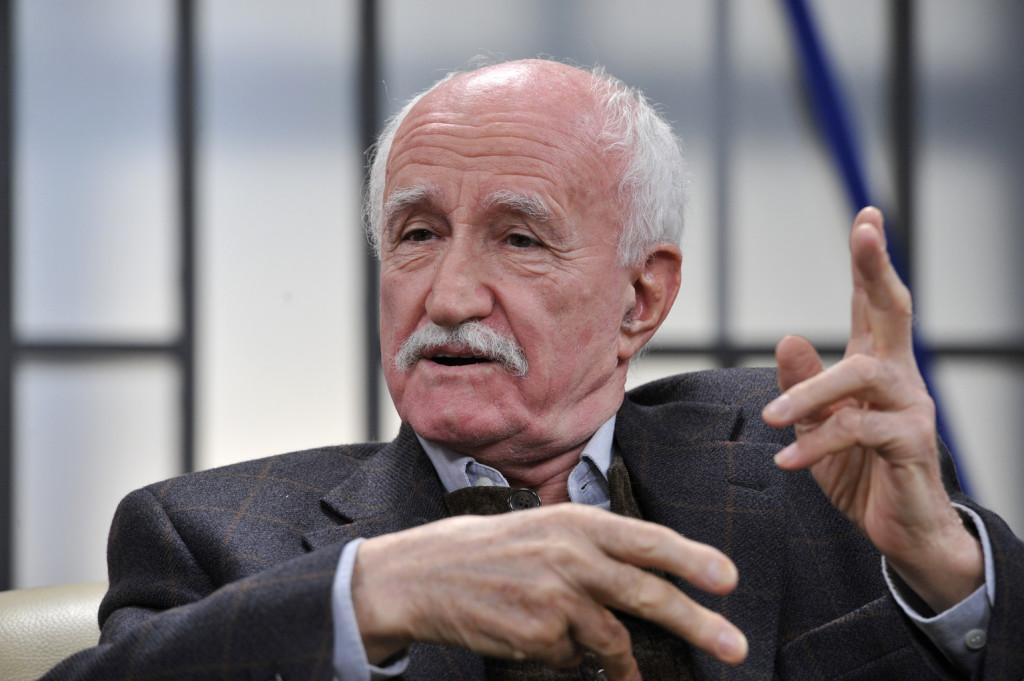 János Koltai image