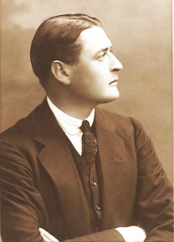 Julian L'Estrange image