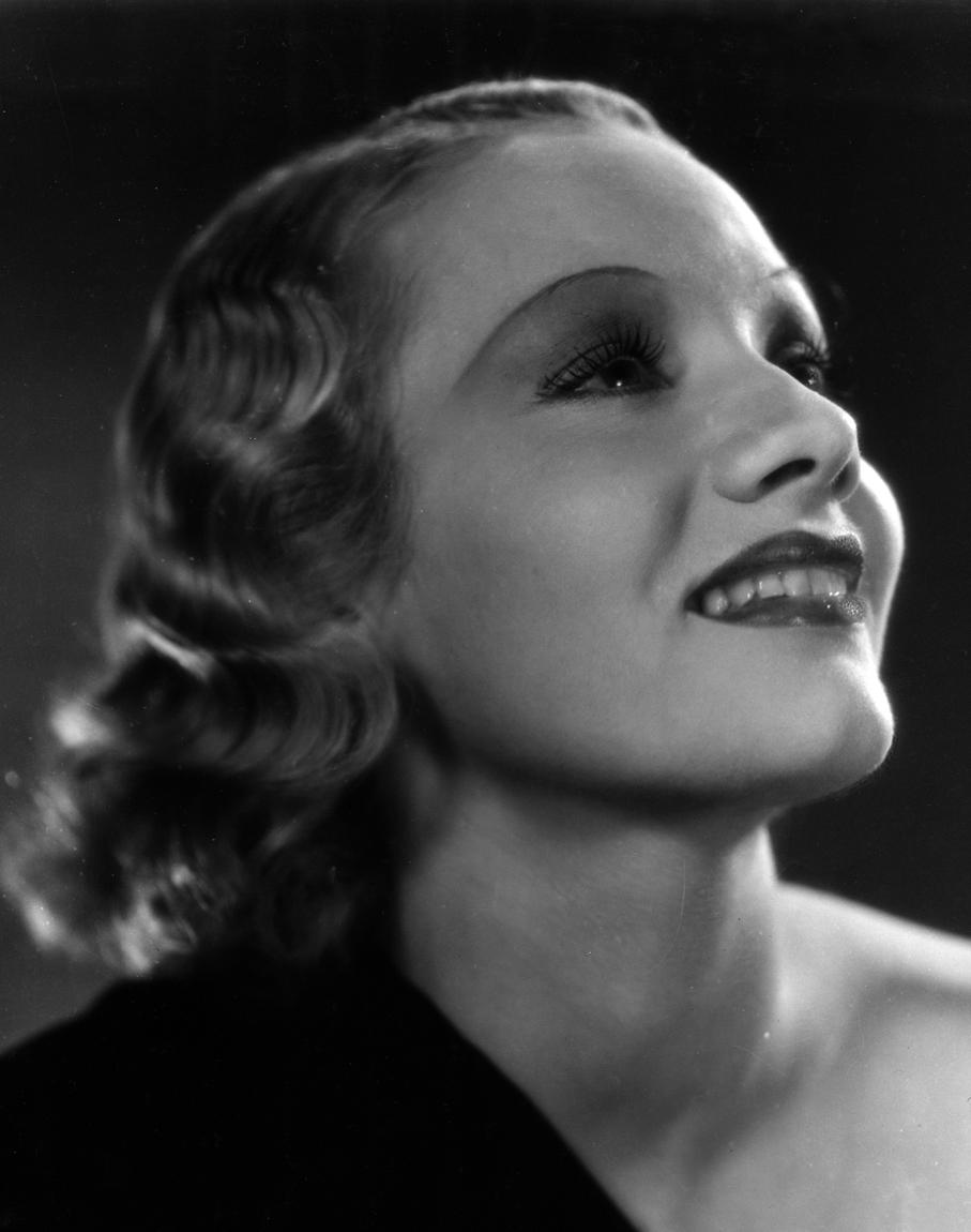Marta Labarr image