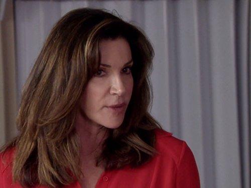 Hilary Farr image