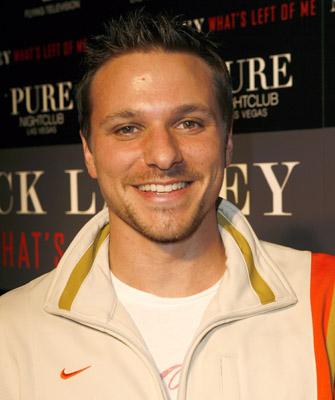 Drew Lachey image