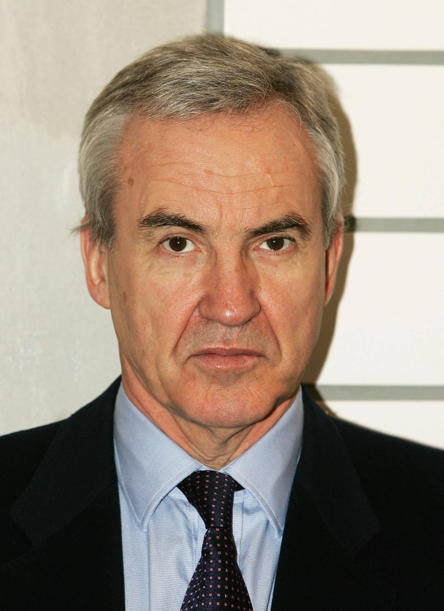 Larry Lamb image