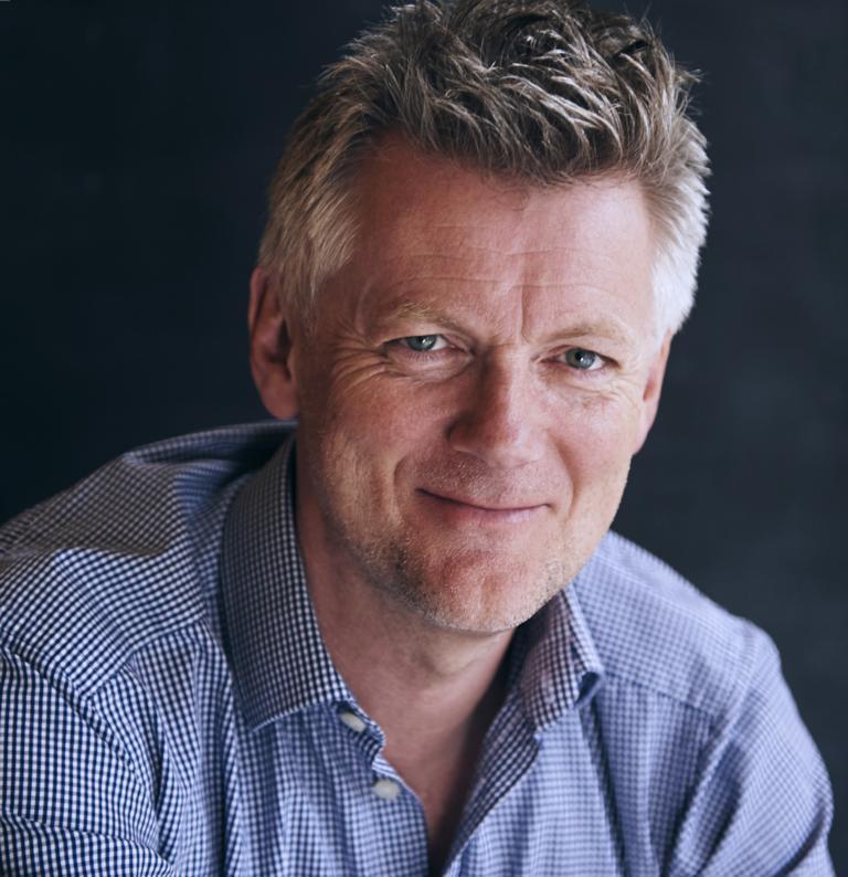 Chris Lang image