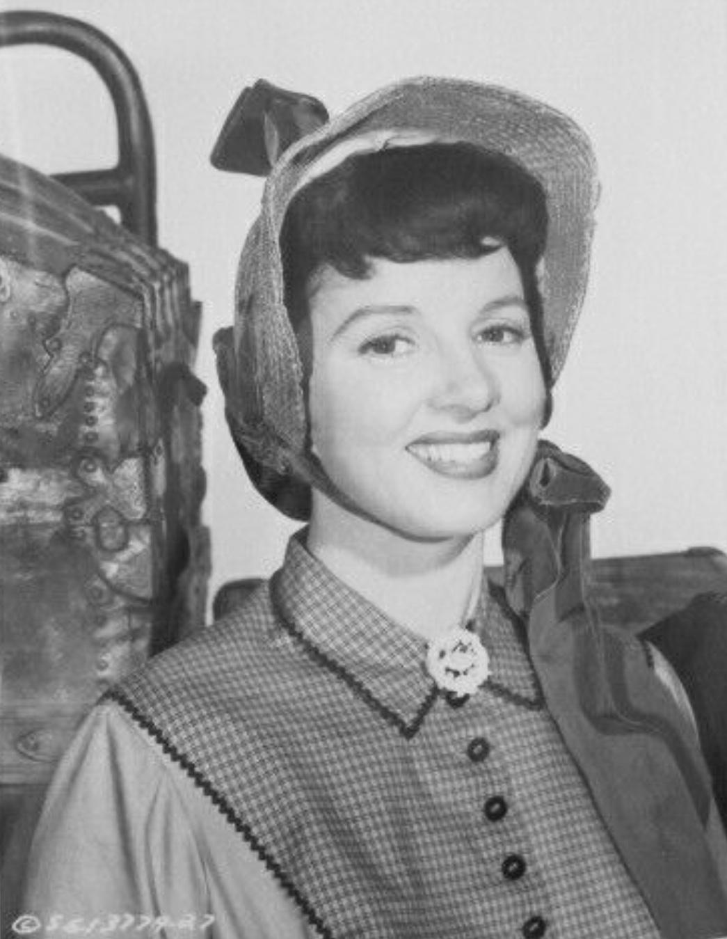 Mary Lawrence image