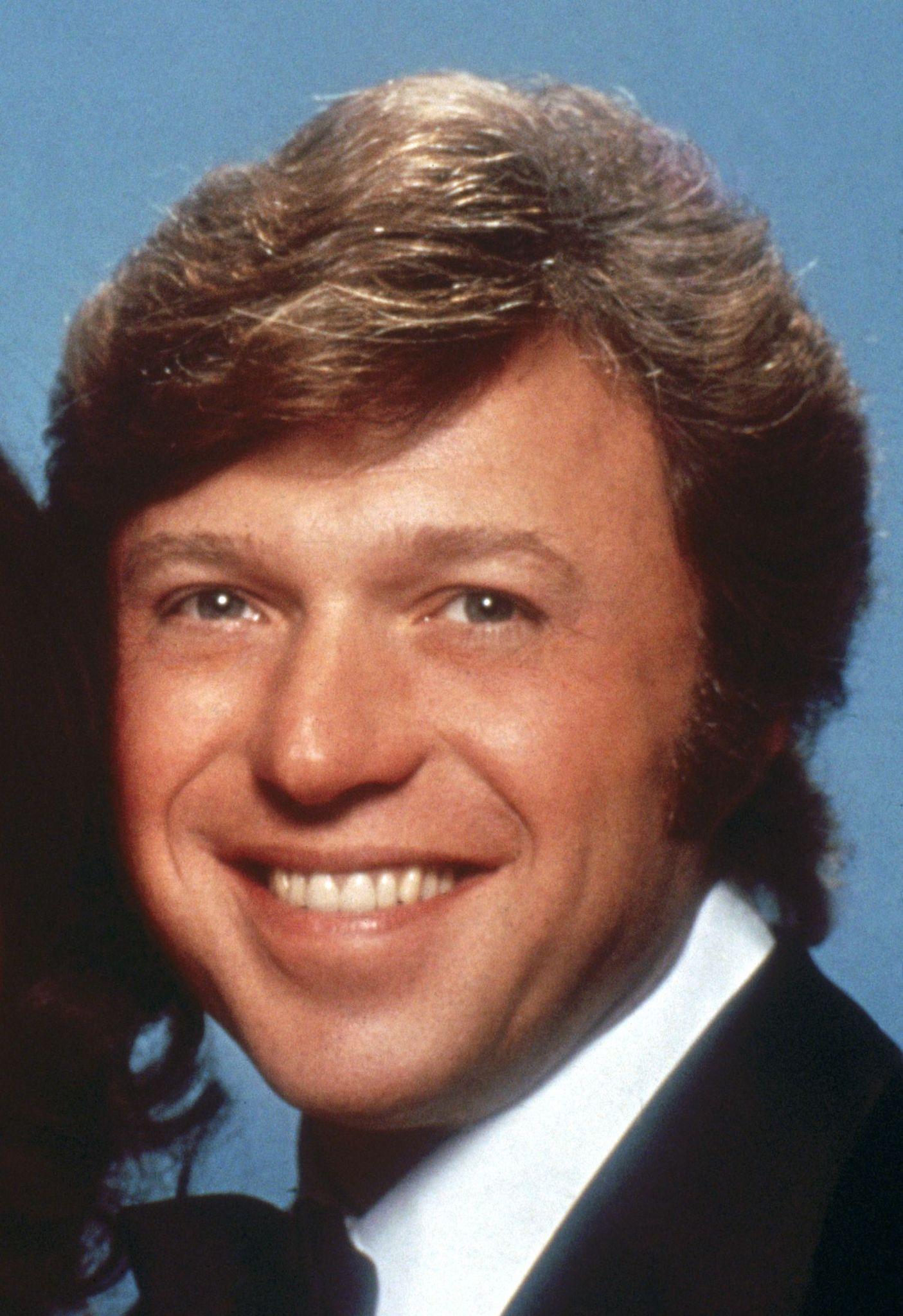 Steve Lawrence image