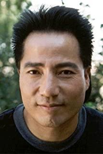 Julian Lee image