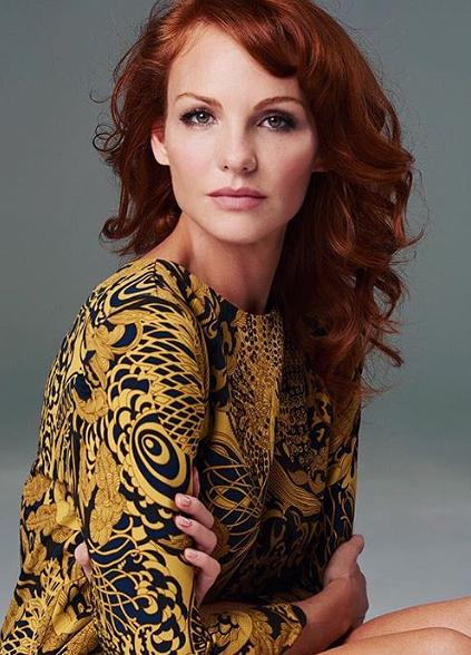 Anne Leighton image