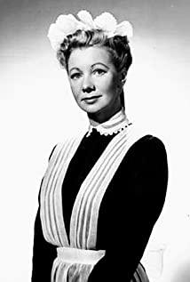 Queenie Leonard image