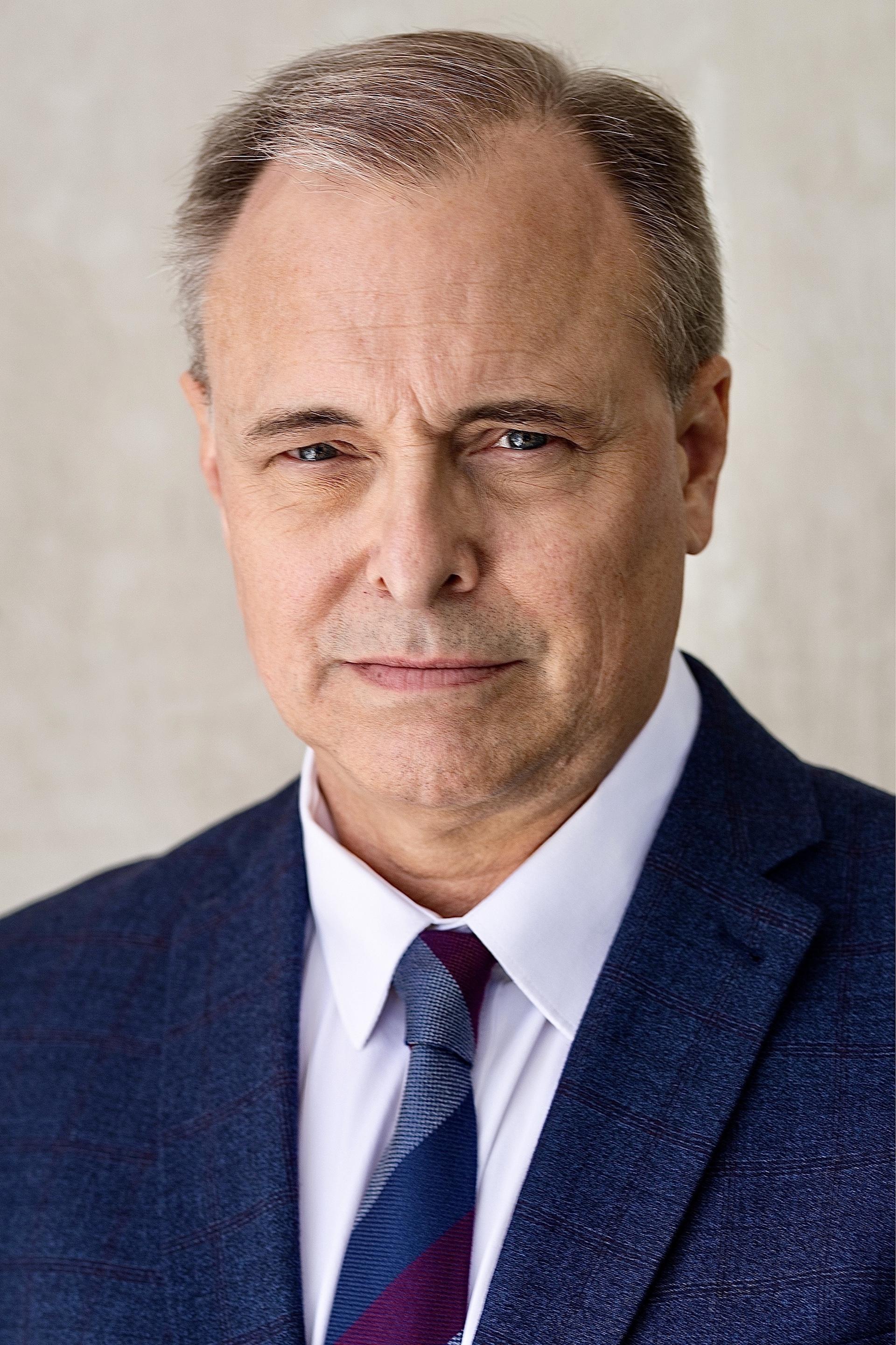 Barry W. Levy image