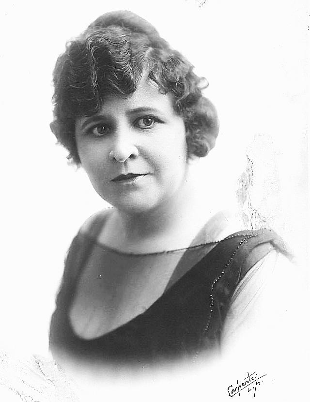 Lillian Leighton image