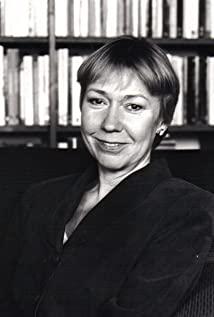Gabrielle Lloyd image