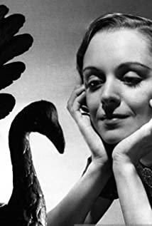 Katherine Locke image
